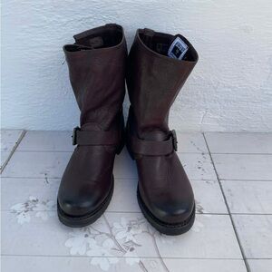 Frye Boots for Men on Sale up to 90% Off: Poshmark display picture 2